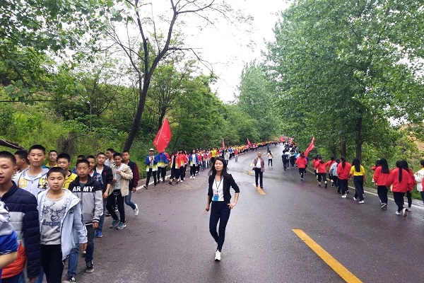 山西省初中女畢業(yè)之后念什么中專職業(yè)學(xué)校好