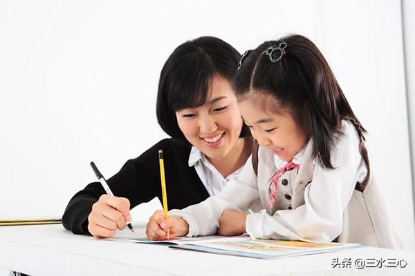 考幼師證的最低學(xué)歷(幼師證屬于什么學(xué)歷)