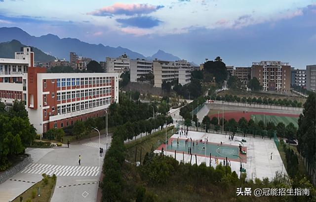 四川好學(xué)校有哪些(四川公辦大學(xué)有哪些學(xué)校)