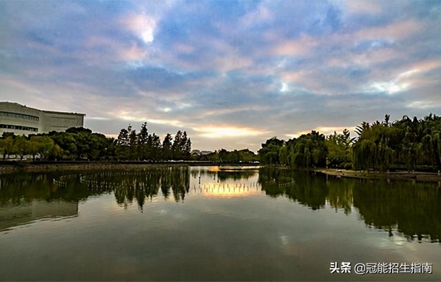 四川哪個航空學校好(四川空軍青少年航空學校)