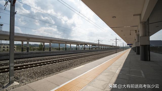 四川鐵路學校招生條件(大同鐵路學校招生條件)