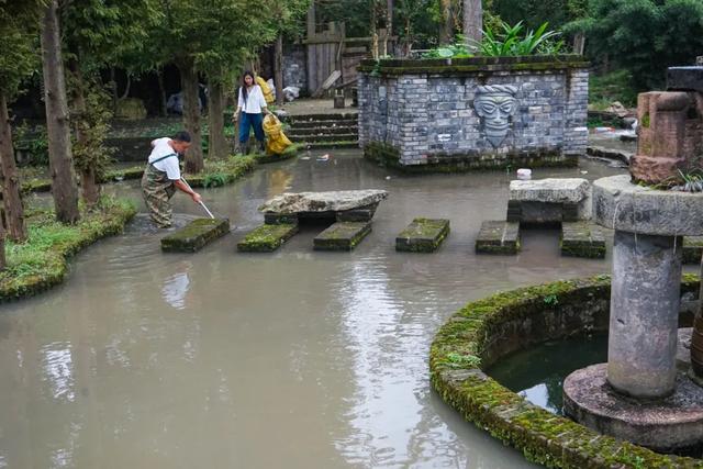 成都希望職業(yè)學(xué)校地址(成都航空職業(yè)學(xué)校地址)